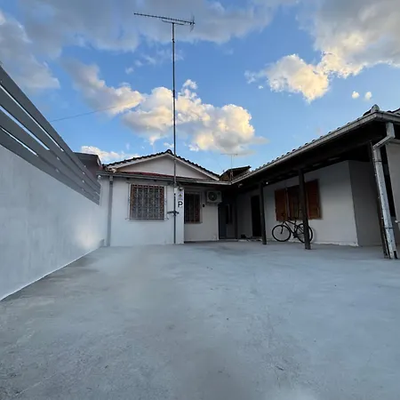 Apartment Christinas House *